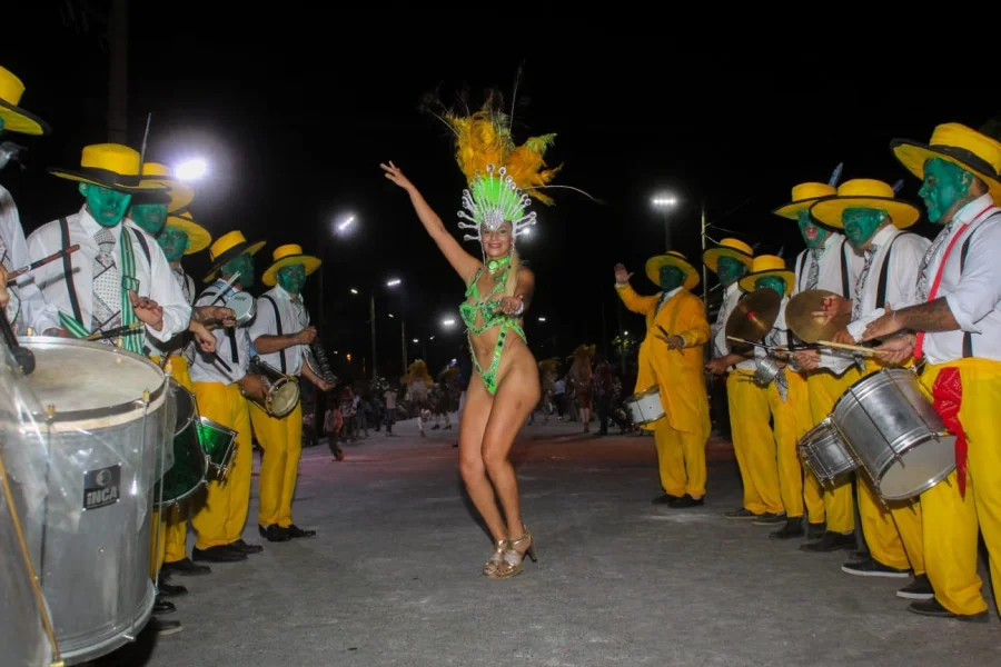  Las comparsas tuvieron un excelente nivel de preparación
