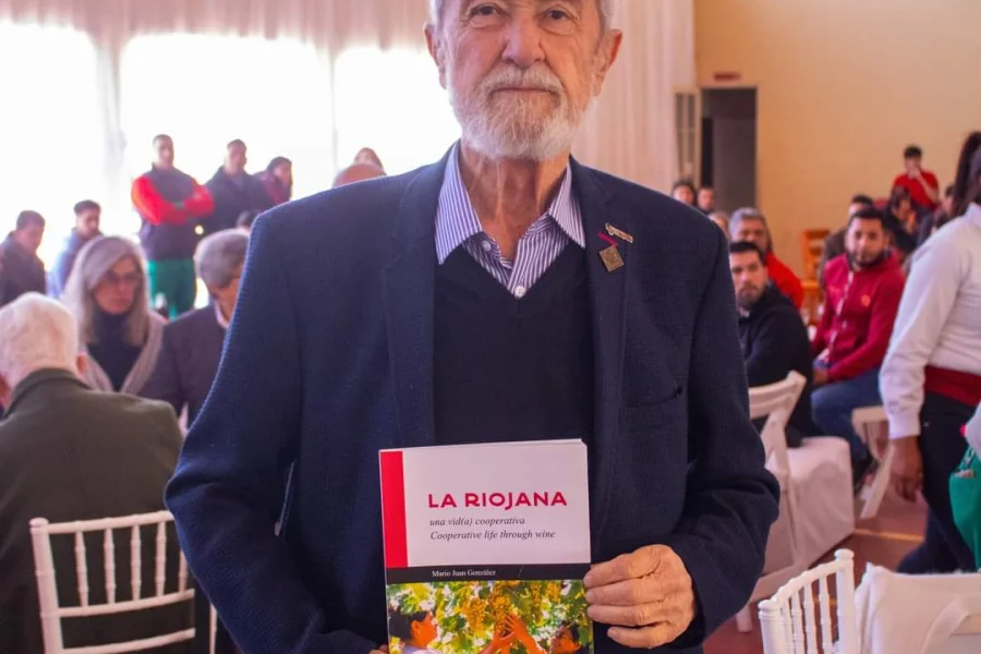   El libro de Cooperativa La Riojana fue galardonado