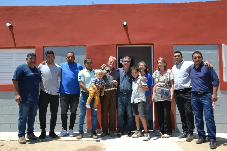  Entregaron viviendas de Plan Angelelli en dos localidades