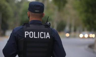 Ordenan la detención de una mujer acusada de estafar a familiares de detenidos