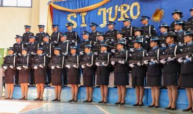 Cadetes de la Escuela de Formación de Seguridad Pública juraron fidelidad a la Bandera en Famatina