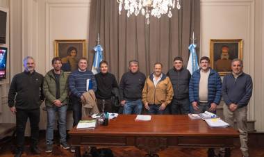 Quintela recibió a la Cámara de la Construcción para analizar alternativas de reactivación del sector