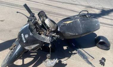 Un motociclista fue detenido tras protagonizar un siniestro vial y dar positivo en el test de alcoholemia