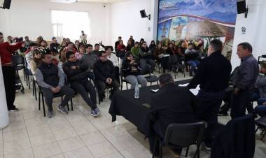 Avanza un proyecto para adjudicar lotes a 60 docentes de Chilecito