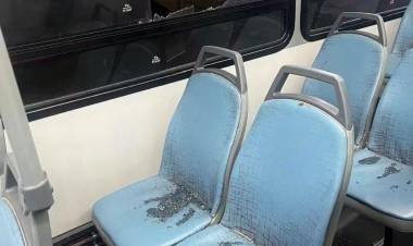 Investigan el ataque a un colectivo de Rioja Bus en Nonogasta