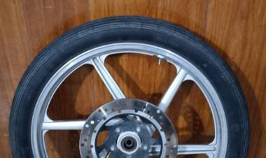 La Policía secuestró una rueda de motocicleta vinculada a una causa por robo 