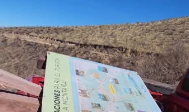 Reponen señalética turística en la zona afectada por el incendio en Famatina