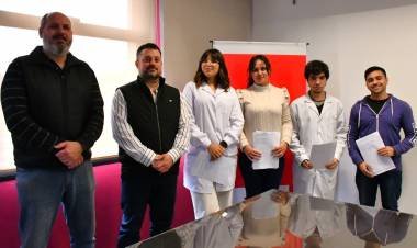 Estudiantes de la UNLaR completaron sus prácticas profesionales en el Instituto de Servicios Ambientales