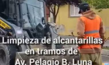 Realizan tareas de limpieza y mantenimiento de alcantarillas en distintos sectores de la ciudad