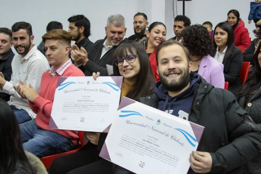 Entregaron certificados de la Diplomatura en Cannabis