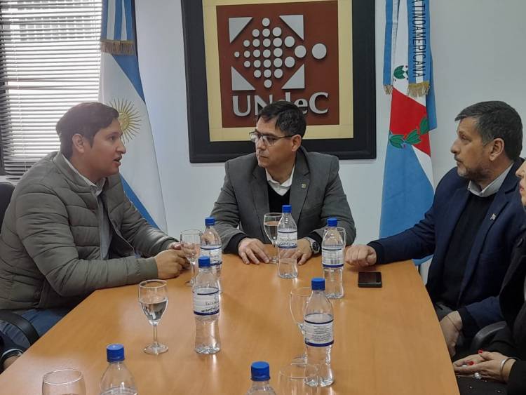 Brindarán capacitación en Inteligencia Artificial para docentes de Nivel Primario