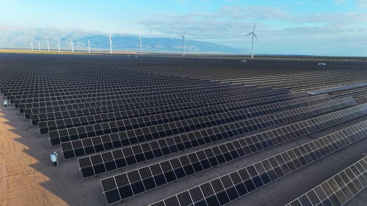 Parque Arauco avanza en su proyecto híbrido con la finalización del montaje del parque solar Arauco I