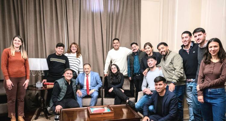 Ofelia Fernández se reunió con Quintela y abrió en La Rioja el debate sobre las problemáticas juveniles