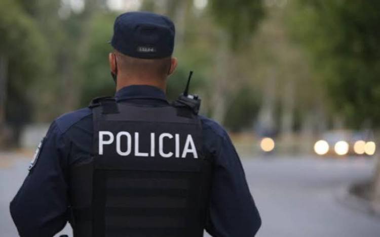Ordenan la detención de una mujer acusada de estafar a familiares de detenidos