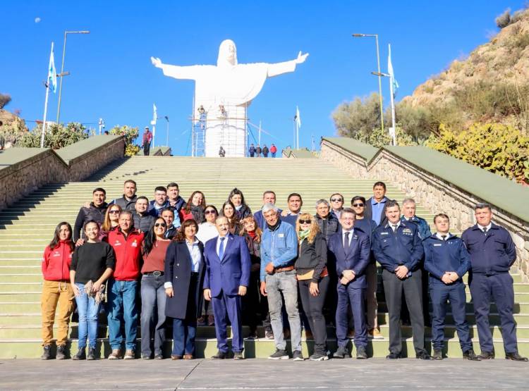 Quintela supervisó la obra de puesta en valor del Cristo de Portezuelo, uno de los principales atractivos turísticos de Chilecito