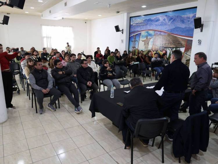 Avanza un proyecto para adjudicar lotes a 60 docentes de Chilecito