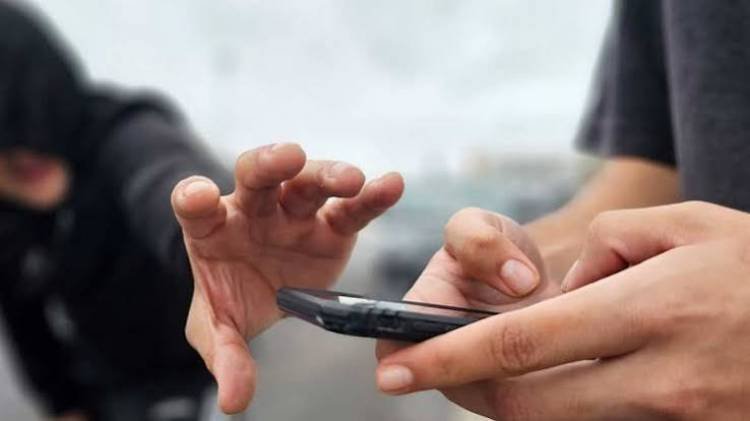 Investigan el robo de un celular tras una agresión a un joven en Chilecito