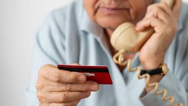 Un vecino transfirió más de $1,5 millones tras una estafa telefónica
