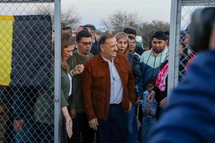  Quintela visitó el Club Peñarol en Vichigasta y comprometió nuevas mejoras para su predio