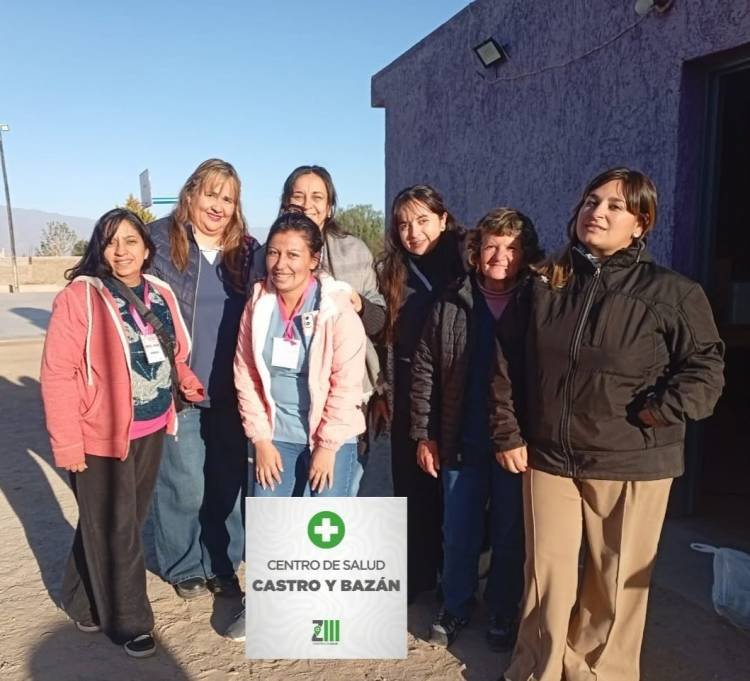 La directora del Hospital Eleazar Herrera Motta, Dra. Claudia Salguero, mantuvo este miércoles una reunión de trabajo con representantes del gremio SER SALUD, en el marco de un encuentro destinado a abordar distintas cuestiones vinculadas al funcionamiento de la institución y la situación de los trabajadores de salud.