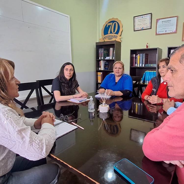 Salud y Deportes planifican actividades conjuntas para promover hábitos saludables
